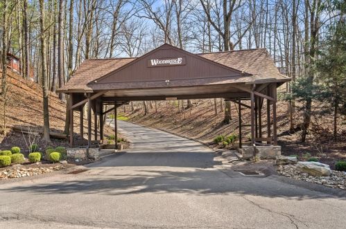321 Woodbridge Dr, Pittsburgh, PA 15237-3359