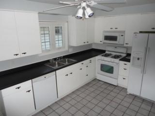 126 74th St, Milwaukee WI  53214-1529 exterior