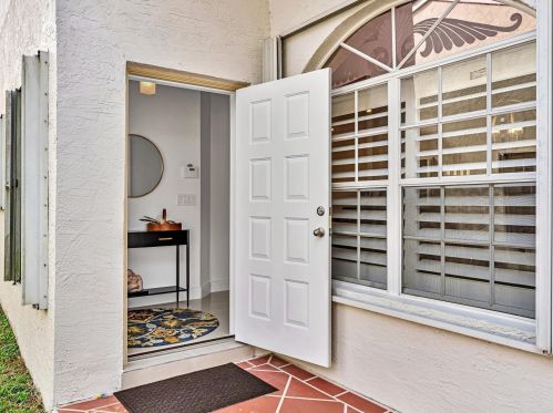 6090 Lake Hibiscus Dr, Delray Beach FL  33484-4617 exterior