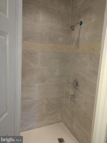 804 Chelten Ave, Philadelphia PA 19138-1712 exterior