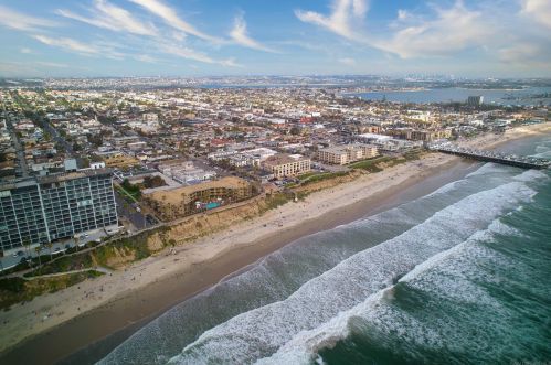 1855 Diamond St, San Diego CA 92109-3358 exterior