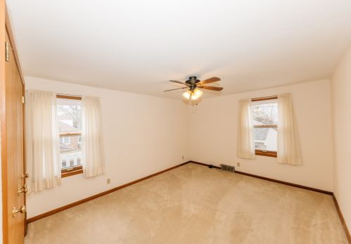 2551 95, Milwaukee WI 53227-2339 exterior