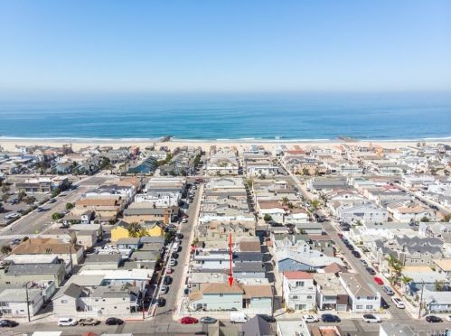 315 33rd St, Newport Beach CA  92663-3131 exterior