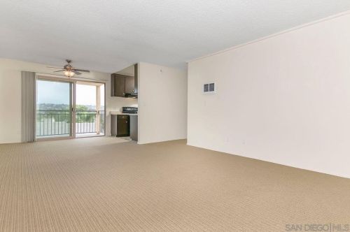 2330 Grand Ave, San Diego CA 92109-4725 exterior