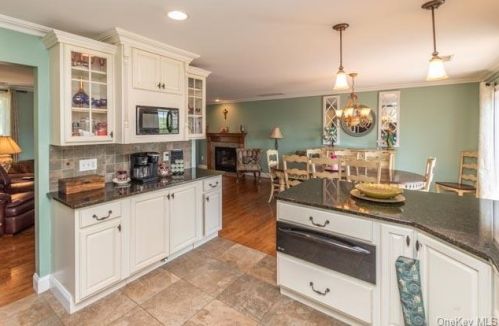 110 Orchard Ter, Monroe NY  10950-3416 exterior