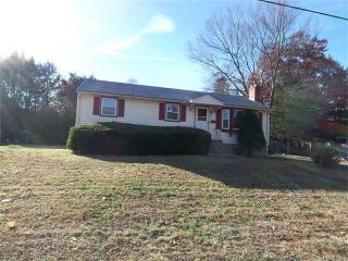 4 Diana Dr, Bloomfield, CT 06002-3307