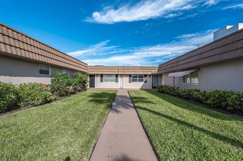 315 Seville, Delray Beach, FL 33446-2157