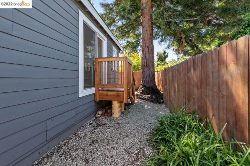 3012 Fulton St, Berkeley CA  94705-1805 exterior