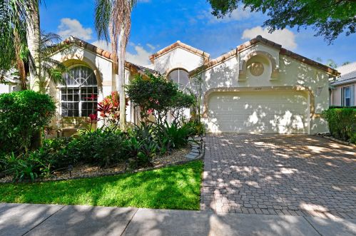 10099 Diamond Lake Dr, Boynton Beach, FL 33437-5532