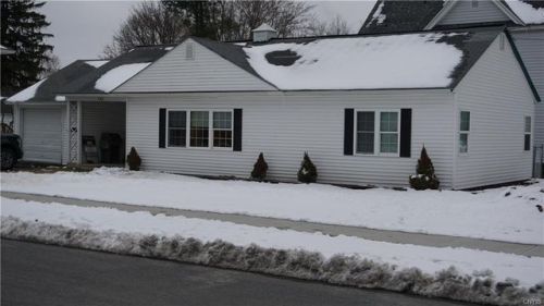 739 Nellis St, Watertown, NY 13601-4025