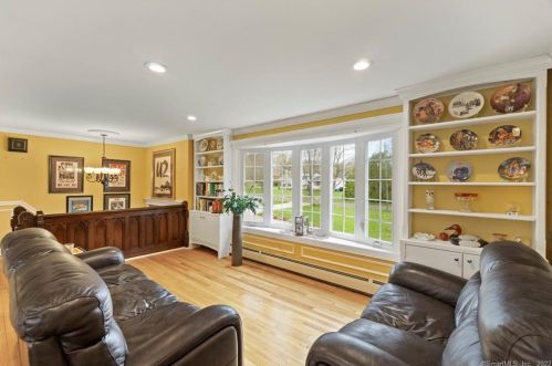 119 Patten Rd, North Haven, CT 06473-2877