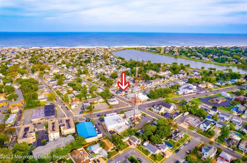 1802 Fernwood Rd, Belmar, NJ 07719-2910
