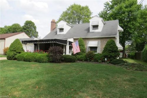 815 Birch Hill Dr, Youngstown, OH 44509-3017