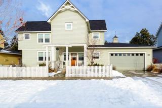 20122 Cumulus Ln, Bend OR  97702-2385 exterior