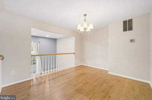 2356 Horseferry Ct, Herndon VA 20191-2733 exterior