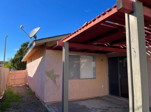 4761 Westridge Dr, Oceanside CA  92056-3003 exterior