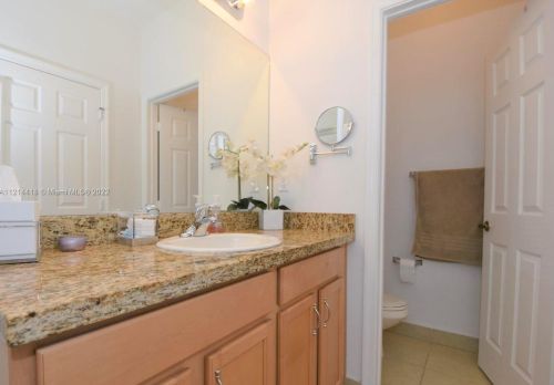 1418 147th Ter, Hollywood FL  33027-6187 exterior