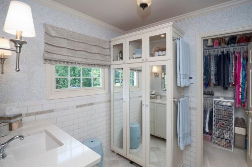 3321 Hammersmith Ln, Cincinnati OH 45248-2874 exterior