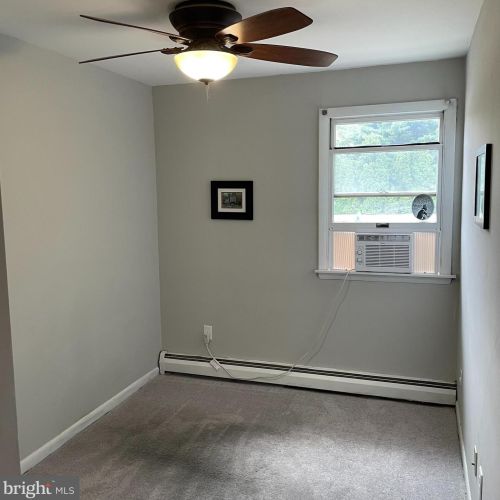 206 Walnut Ridge Est, Pottstown PA  19464-3059 exterior