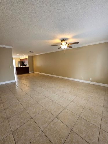 4691 Orleans Ct, West Palm Beach, FL 33415-8832