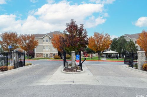 3822 Clare Dr, Salt Lake City UT  84119-5771 exterior