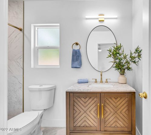 1111 Bethany Home Rd, Phoenix AZ  85014-2229 exterior