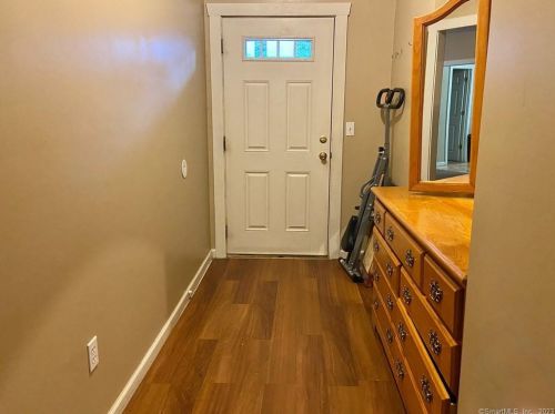 51 Shelton Ave, Huntington CT  06484-6042 exterior