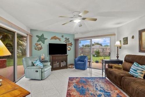 2574 Marseille St, Fort Pierce, FL 34952-7283