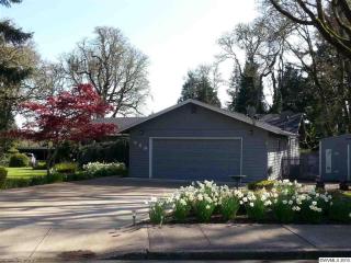 669 Byers Ln, Dallas, OR 97338-1014