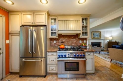 152 Paterson Rd, Fanwood NJ  07023-1012 exterior