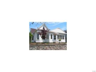 806 High St, Piqua, OH 45356-1920