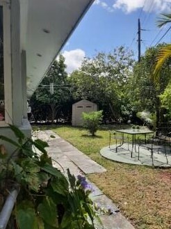 200 57th Ave, Hollywood FL  33023-1419 exterior