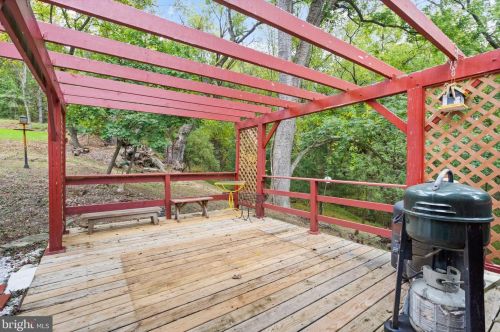 13188 Loyalty Rd, Leesburg VA  20176-6112 exterior