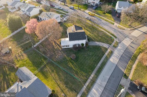 319 Spring Ln, Norristown, PA 19406-2027