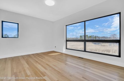 49 Cherokee Ln, Bricktown NJ  08724-4405 exterior