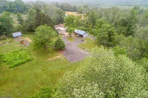 100 Mitchell Rd, Oxford NJ  07863-3344 exterior