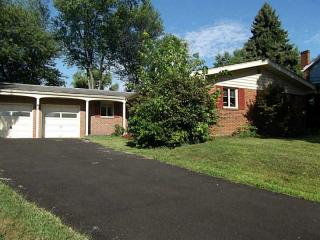 2412 Willowbrook Rd, Pittsburgh, PA 15241-1743