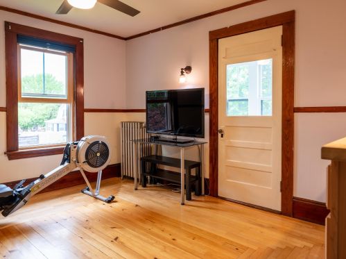 15 Pearl St, Dover NH  03820-3146 exterior