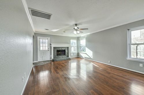 421 Spencer Lndg Ln, Morgans Point TX  77571-9147 exterior