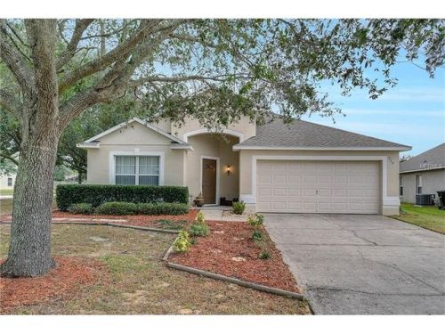 920 Stanvoy St, Apopka, FL 32712-4715