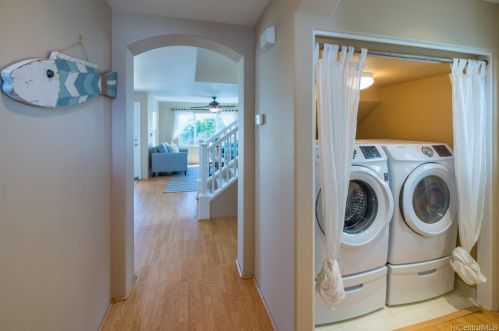 91-1041 Kaihi St, Ewa Beach HI  96706 exterior