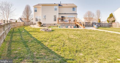 63 Turnberry Dr, Charles Town WV  25414-3887 exterior