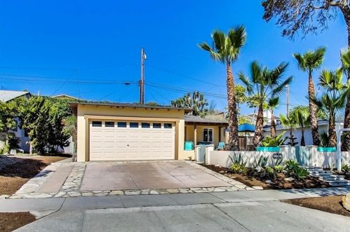 5105 Vanderhill Rd, Torrance, CA 90505-4345
