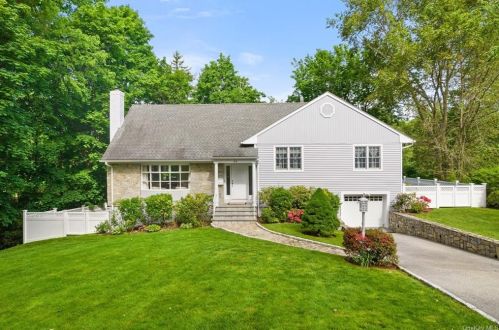 44 Bonwit Rd, Rye Brook NY  10573-1437 exterior