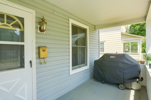 308 Spruce St, Zelienople, PA 16063-1810