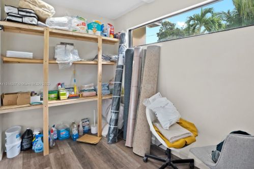 48 7 St, Dania Beach FL  33004-2306 exterior