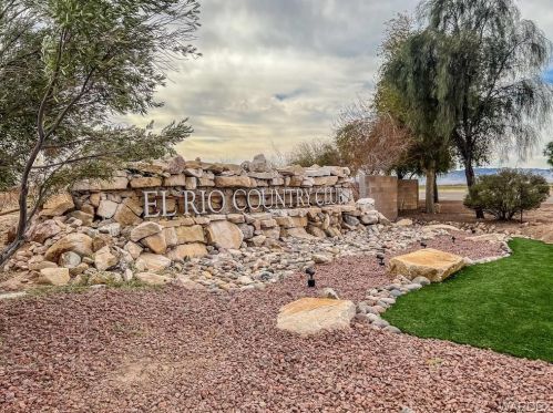 14 Torrey Pines Dr, Mohave Valley AZ  86440-8209 exterior