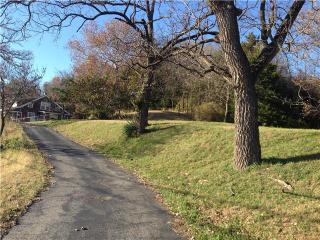 10648 Kaw Dr, Kansas City, KS 66111-1165
