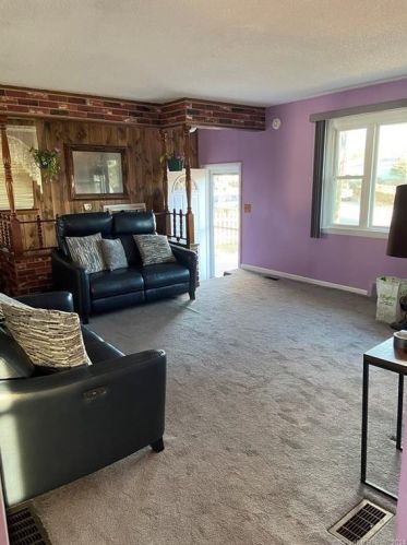 6 Traders Ct, Norwich CT  06360-7018 exterior