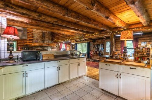 11 Picadilly Ct, Rock Hill NY  12775-6435 exterior
